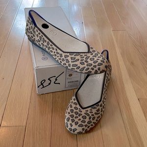 Brand new, never worn leopard print Rothy’s. Size 7.5. Model #1 Style #001-181